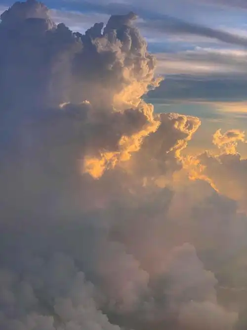 云端浪漫云朵迷人风景