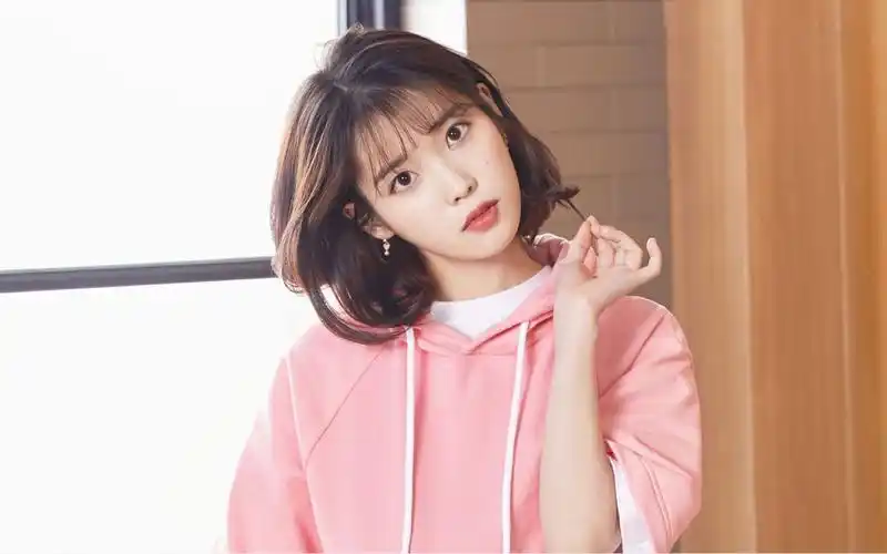 uaena0318电脑壁纸iu