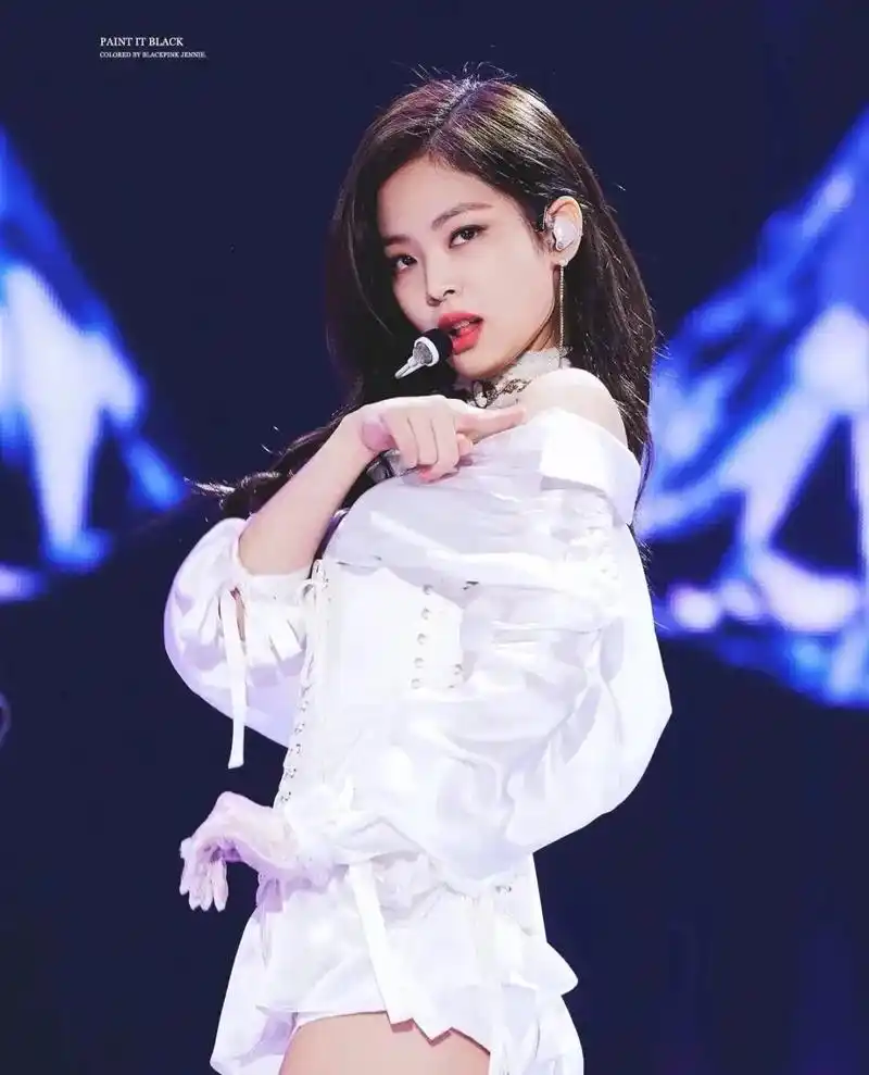jennie金智妮 #solo金智妮 @dou 小助手 @ - 抖音