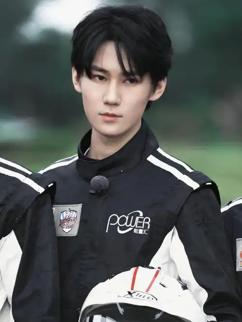 张真源盛世美颜