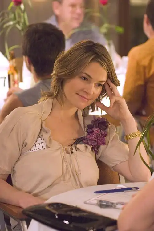 p>《拉字至上》(the l word)是美国showtime电视台于2004年1月18日