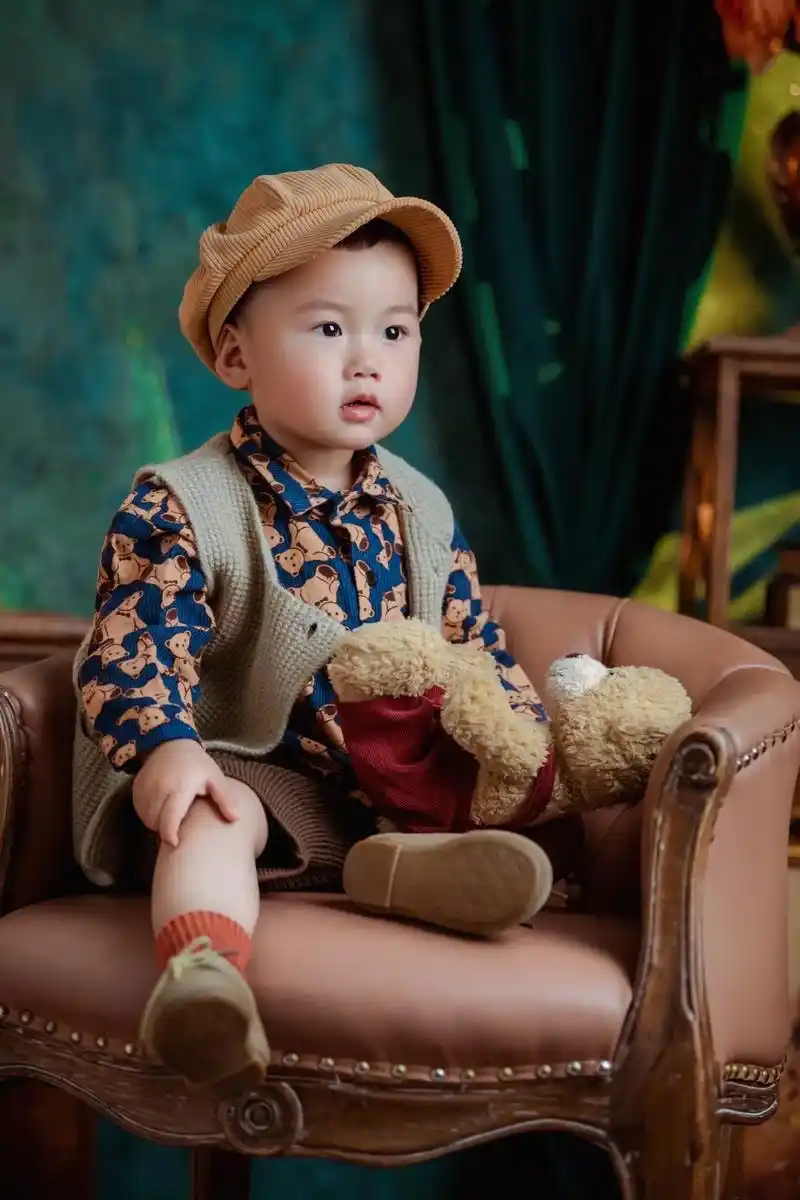 小小男子汉在慢慢长大 2周岁生日照出炉～#儿童摄影 - 抖音