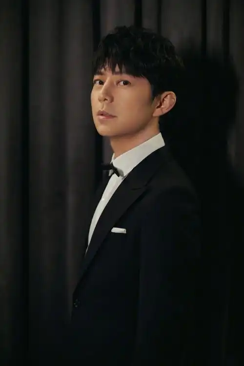 何炅回应嘴瓢称是正常发挥自侃只是个好看的主持人