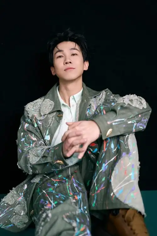 白举纲掌管颜文字的神##白举纲魔方新世界##魔方新