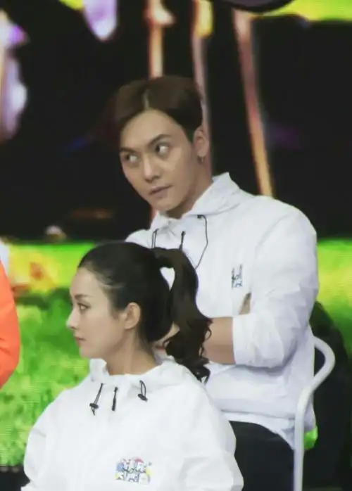 如颖随行赵丽颖陈伟霆