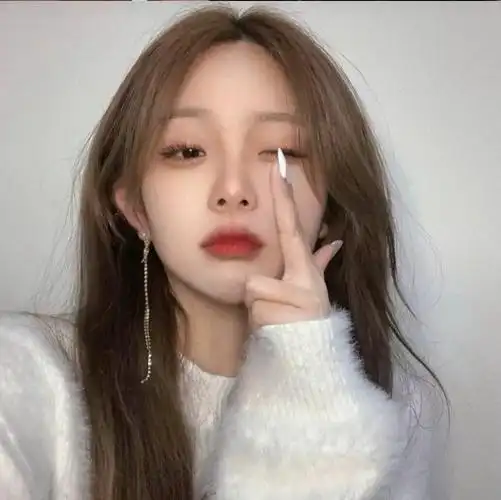 头像| 女生:这次我站在雾里连自己都看不清