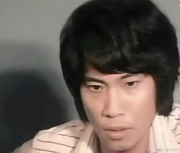 吴孟达出道时的珍贵老照片年轻时颜值惊人也曾放荡不羁爱自由