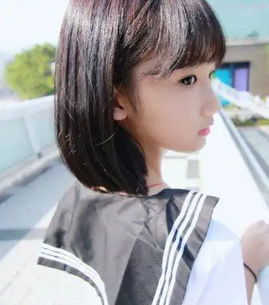 初中女生2018新潮发型 新潮初中生发型及弄法