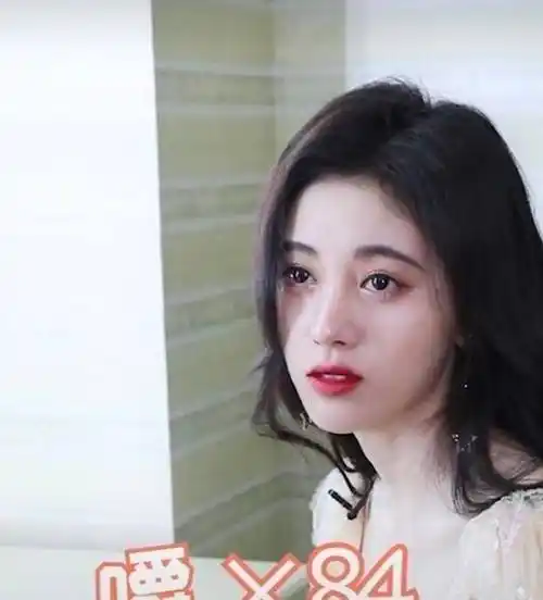 一个动作让"4000岁美人"鞠婧祎当场黑脸_网友_身高_节目