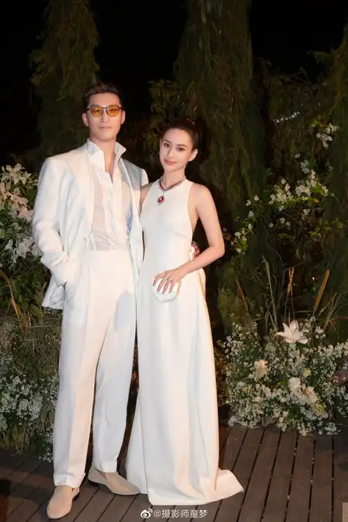 何超莲##窦骁何超莲官宣婚礼##窦骁何超莲婚礼现场图##窦骁##窦珑