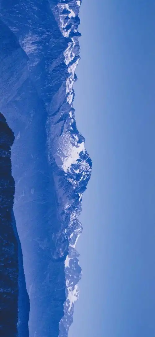 求纯蓝色的壁纸