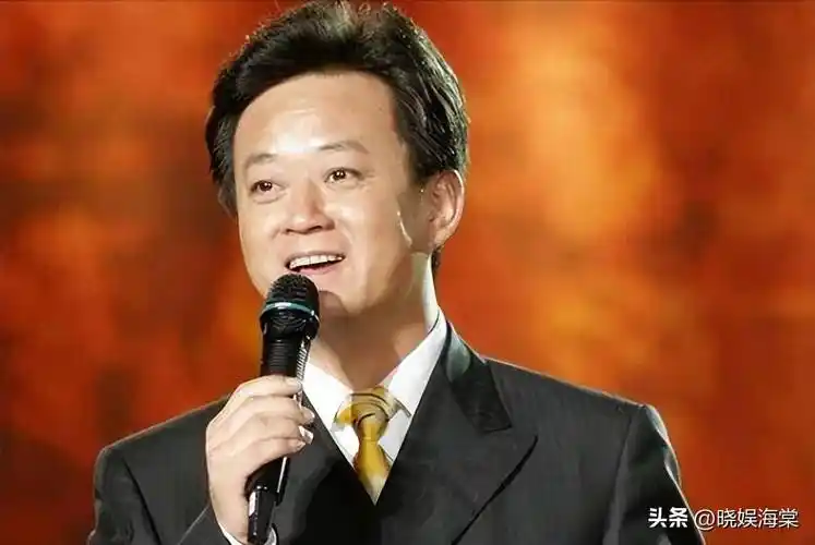 被弦子告性骚扰6年后,朱军终于复出,和刘芳菲同台主持尽显老态