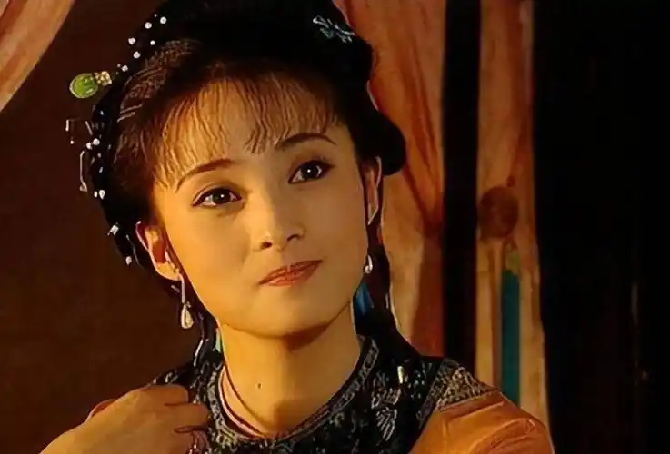 陈建斌自负傲慢的瓜,吴越躲过一劫,蒋勤勤就可惜了