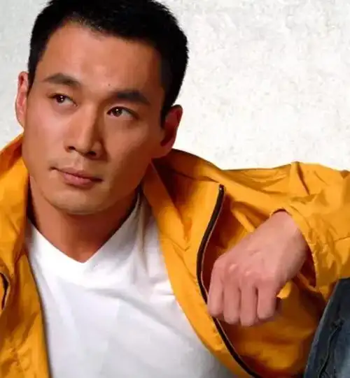 演员丁海峰娶初恋唐歌钱也归她管如今他还好吗