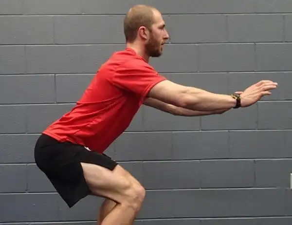 深蹲这样练,弹跳会更高,提高下肢爆发力的三个深蹲窍门