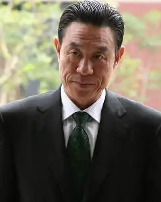 郑卫莉和老公杜志国素颜照曝光 她发福但气质依旧 称愧对亲儿子