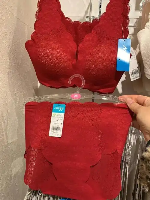 黛安芬无痕内衣舒服到不想脱的内衣