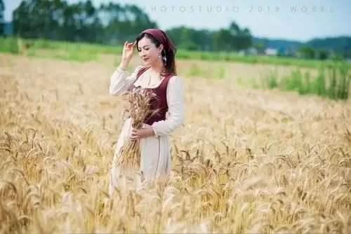 女士拍照就摆这些姿势简单易懂自然优雅上镜好看不老土