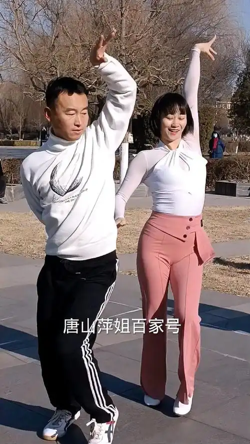 滨芳兄妹舞的真美啊!