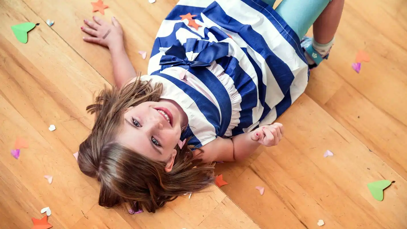 可爱的孩子给人温馨的感觉,高清图片,电脑桌面-壁纸族