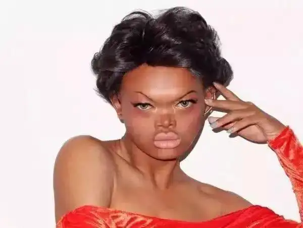 来自泰国,见到她的第一面,很多人的反应就是"不好看"甚至是"丑"