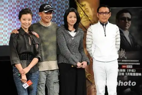 图为(左起)柯蓝,王志文,刘蓓,陈道明.中新社发 李学仕 摄