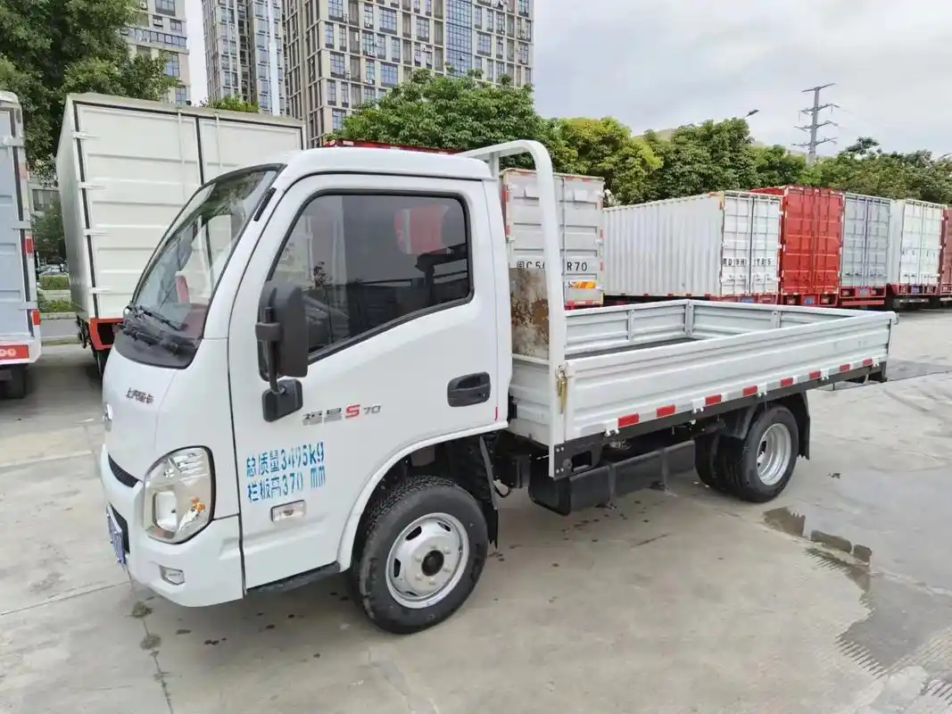 2023年6月跃进福星s70平板货车,配置:助力.空调.电动 - 抖音