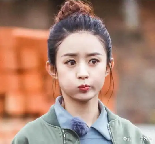 赵丽颖的嘟嘴照真的是太可爱了!