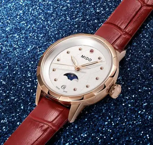 美度花淅系列月相瑞士腕表以月光为灵感,散发出美丽的光芒.