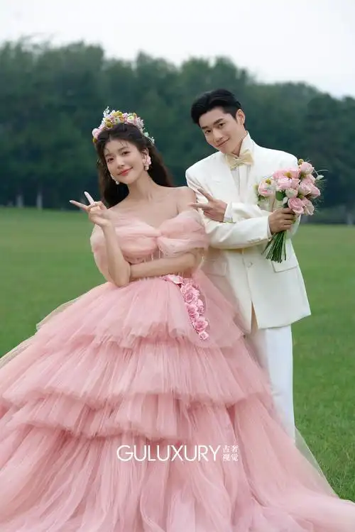 少女心96爆棚的粉纱96森系彩纱公主风婚纱照