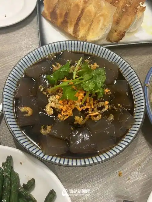 当青岛美食火到澳大利亚沙子口啤酒锅贴凉粉味道超正