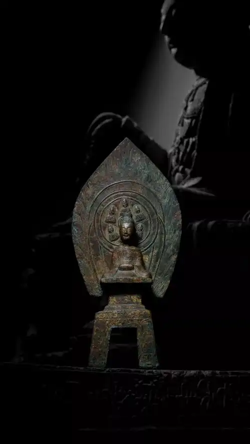 凑响一曲来自北魏的沧桑之歌北魏太和十一年铜鎏金释迦牟尼佛坐像赏析