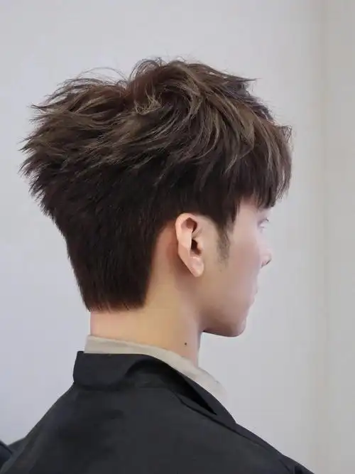 男孩子的个性发型