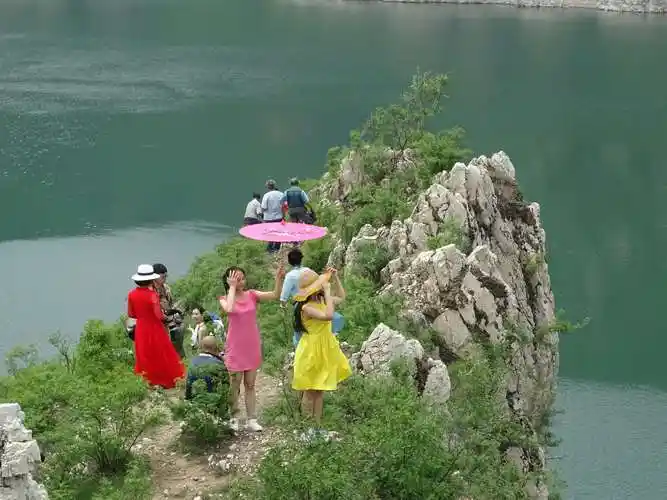 其它 三岩寨 写美篇  别有情趣的广阔天地――三岩寨自然风景区.