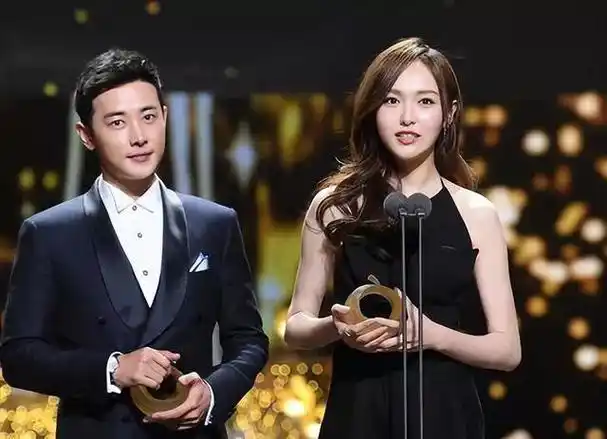 唐嫣自曝已与罗晋分居一年!