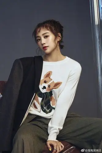 组图:鬼鬼吴映洁雀斑妆拍写真 姿势霸气御姐范儿十足_高清图集_新浪网