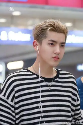 发量王者吴亦凡,连头发都是爱你的形状