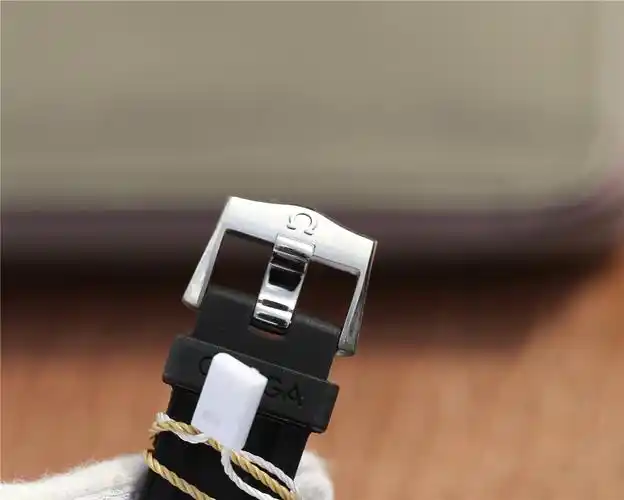 om厂42mmomega欧米茄海马300米系列21022422001001橡胶表带潜水腕表