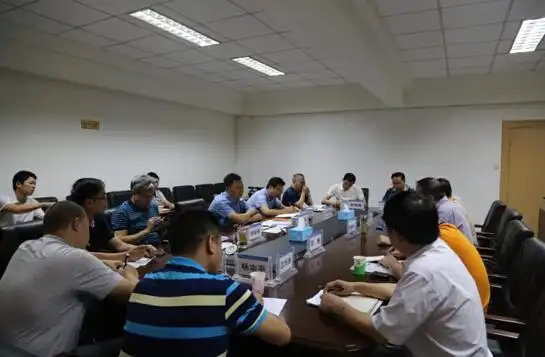 川煤集团副总经理张万松主持召开煤炭销售工作座谈会