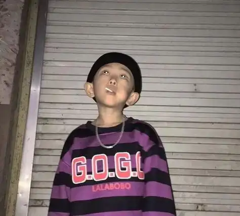 酷酷的小男孩头像痞帅小男孩头像