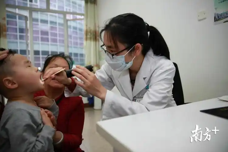 流感"突袭",清远人医高峰期儿科门诊量超1000人,医生提醒留意这些细节