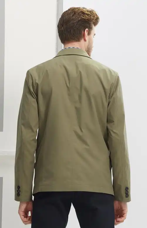 卡其绿色方领圆摆春秋商务休闲夹克