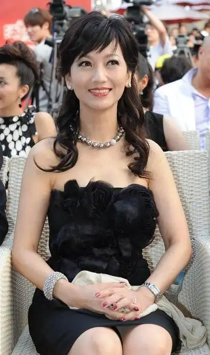 歌手赵雅芝个人资料简介