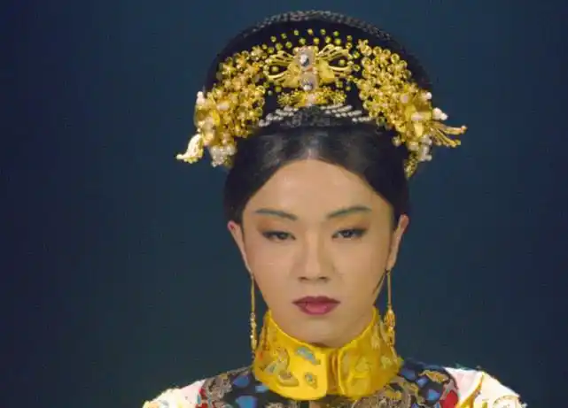 华晨宇颜值有多高?唯一的女装照曝光后,网友:不敢相信!