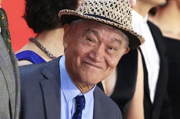 身份却没多少人知道,父亲是著名老戏骨|王侃|军官|牛犇_新浪新闻