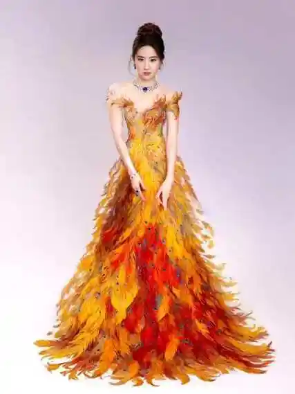 孔雀公主裙vs冰雪女王造型刘亦菲的新造型太惊艳