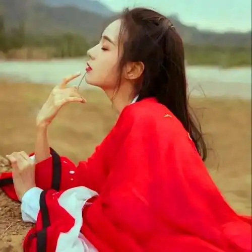 2023适合一辈子头像女 高清独特2023值得一辈子不换的女生头像图片