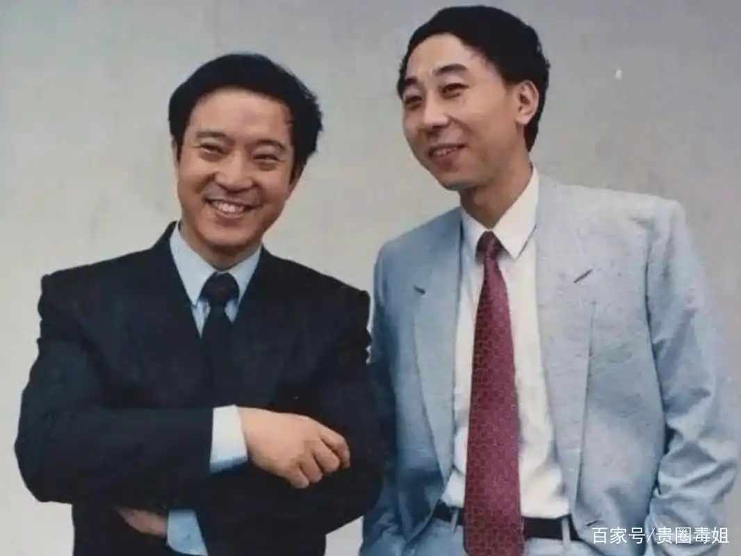 牛群:51岁抛下冯巩去当官,58岁裸捐家庭破碎,退休后说不后悔