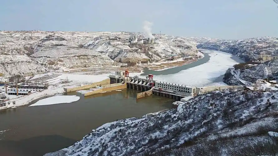 保德天桥水电站.冯海波摄晋蒙黄河大桥.