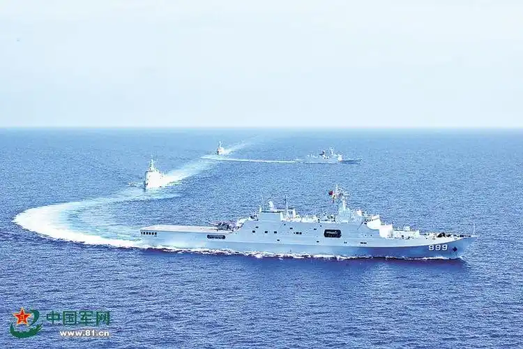 南海舰队绵延十里军港春节无军舰:随时用兵(图)